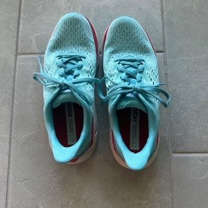 Women's HOKA Clifton 8 Running Shoes